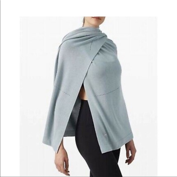 NWT Lululemon Open Mind Wrap Ocean Air Pale Blue One Size - Picture 8 of 16